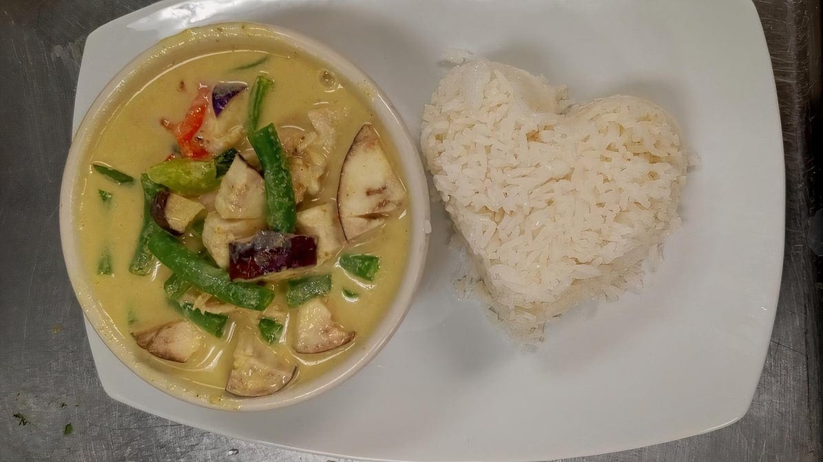 GREEN CURRY.